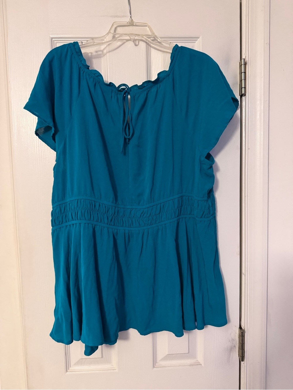 torrid Teal Flutter-Sleeve Peasant Blouse - Picture 2 of 3
